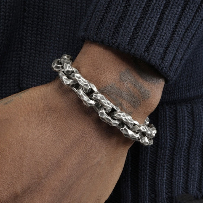 Pulsera de acero de titanio texturizado de primera calidad