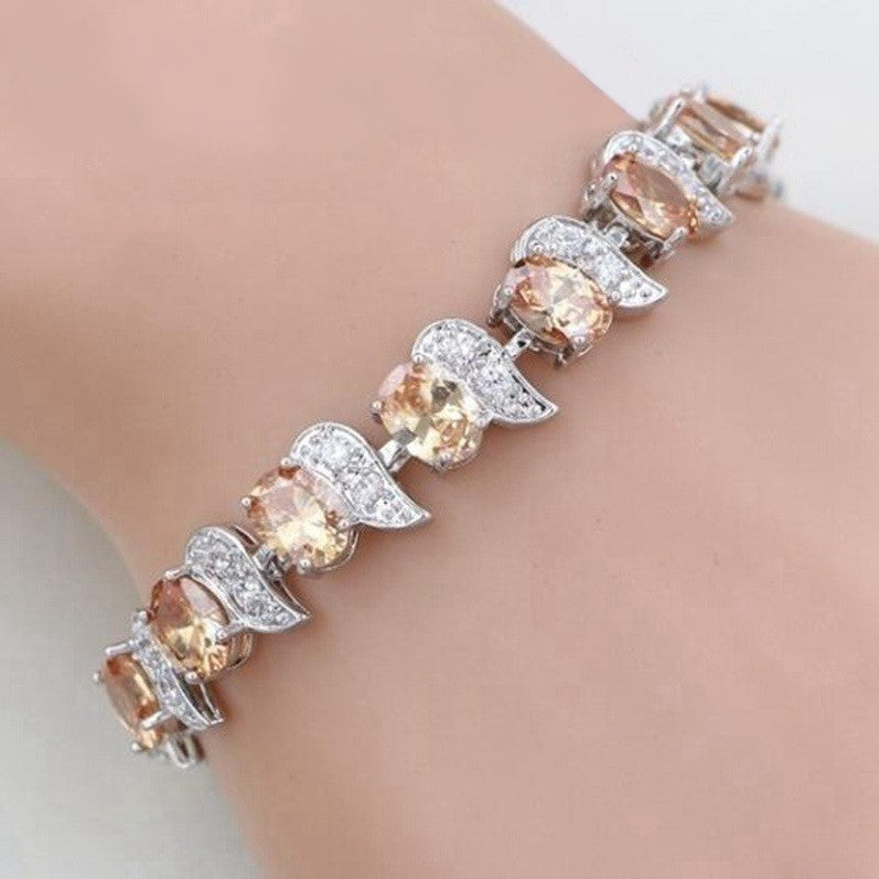 Pulseira Crescent Moon com Zircônia