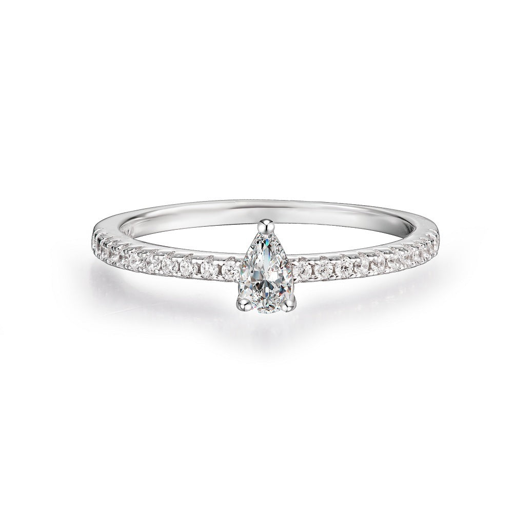 Glamour Ring with Cubic Zirconia