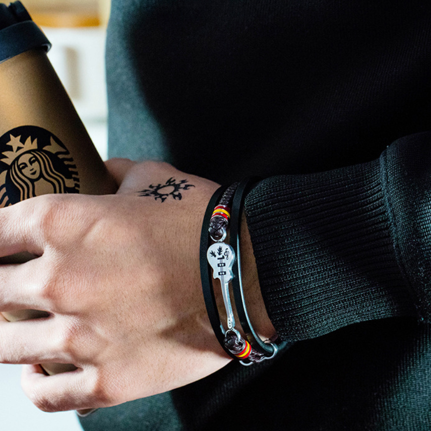 Pulseira de Couro e Aço Inoxidável Guitarra