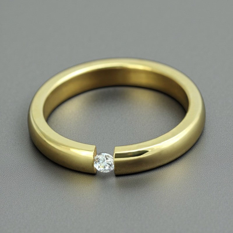 Anel Minimalista com Zircónia Central