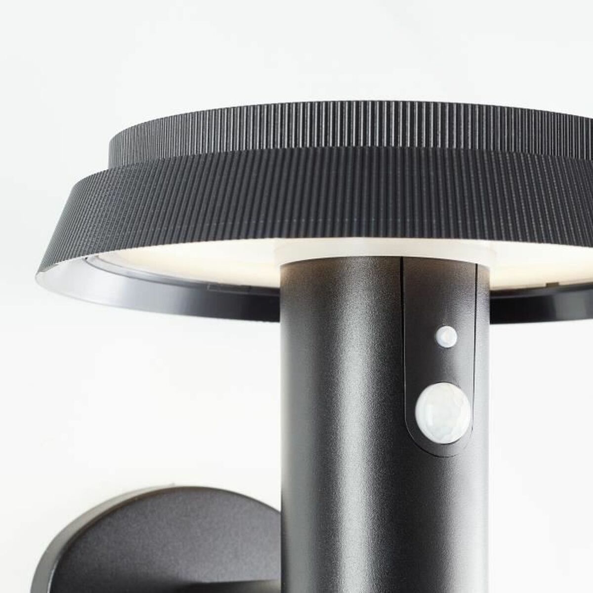 Brilliant Garden Wall Light, Black, 21 x 18.2 x 20 cm