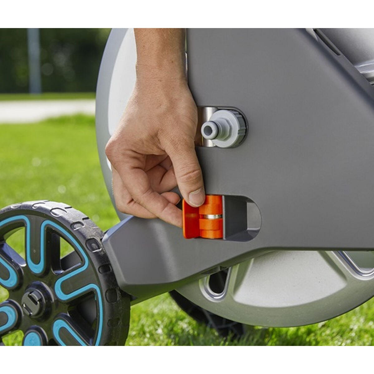 Carro Porta-mangueira Gardena AquaRoll M