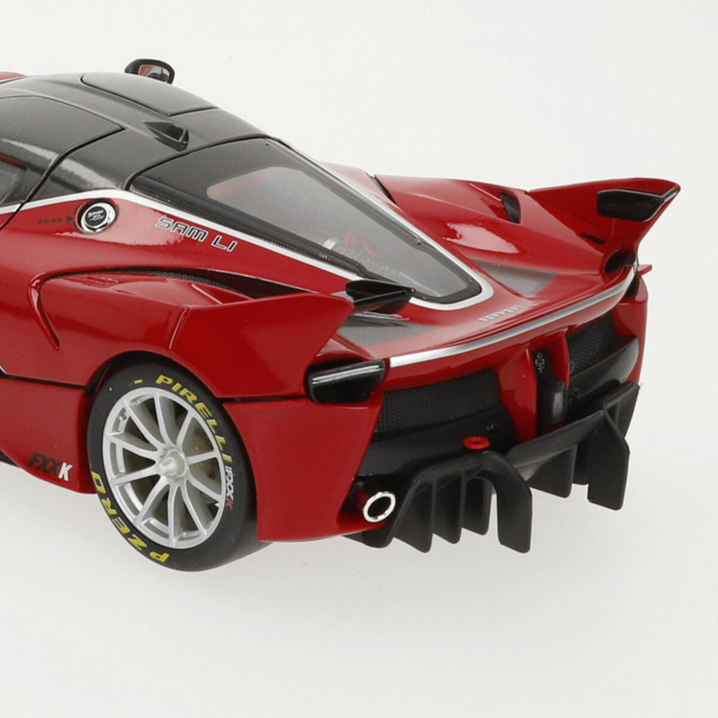 Carro Bburago Ferrari FXX K #88 1:18
