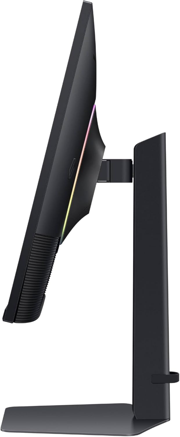 Samsung 32” Odyssey G7 (G70D) 4K UHD IPS 144Hz 1ms(GtG) Smart Gaming Monitor, G-Sync Compatible, AMD Freesync Premium, Vivid Colors, Adjustable Stand, Black Equalizer, LS32DG702ENXZA