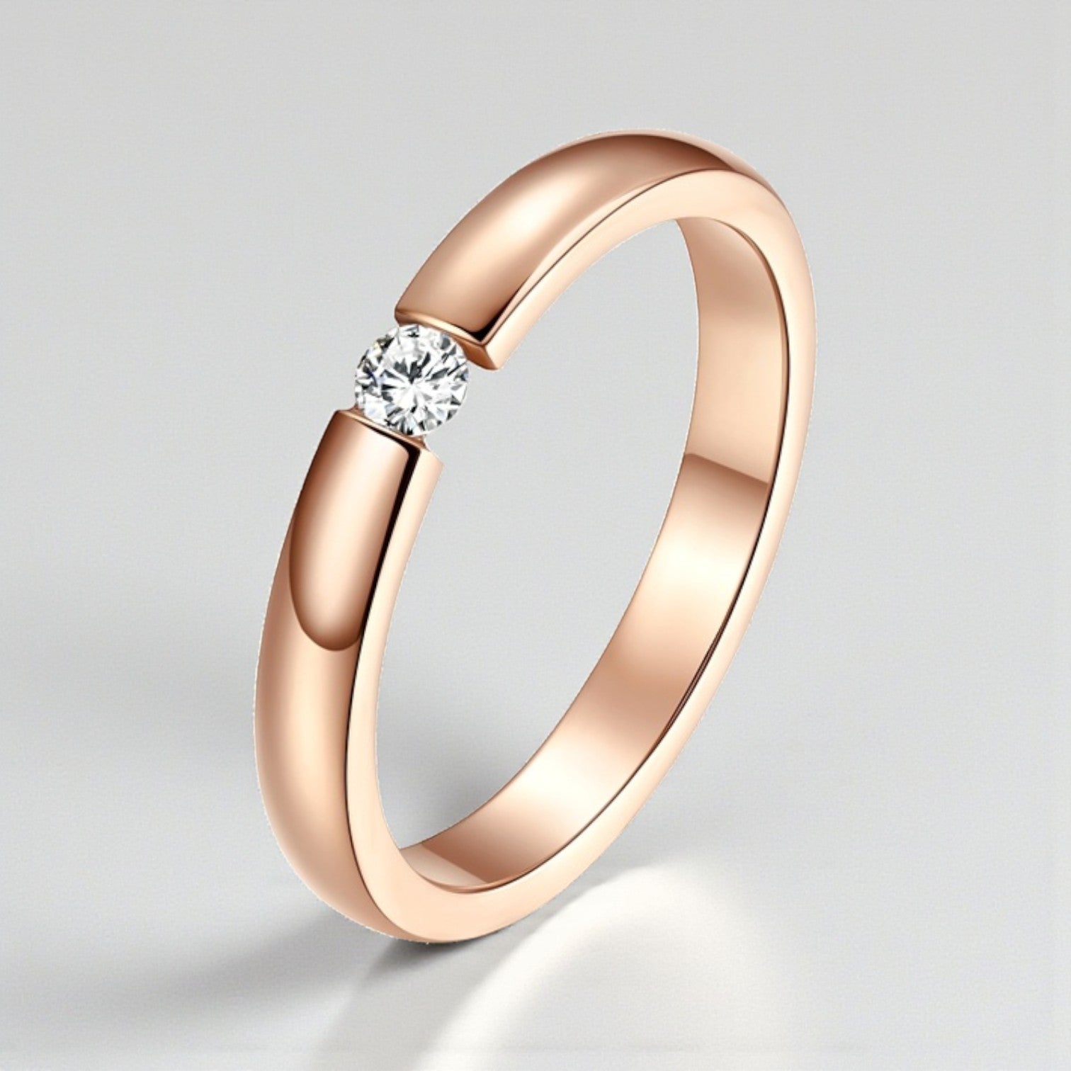 Anel Minimalista com Zircónia Central