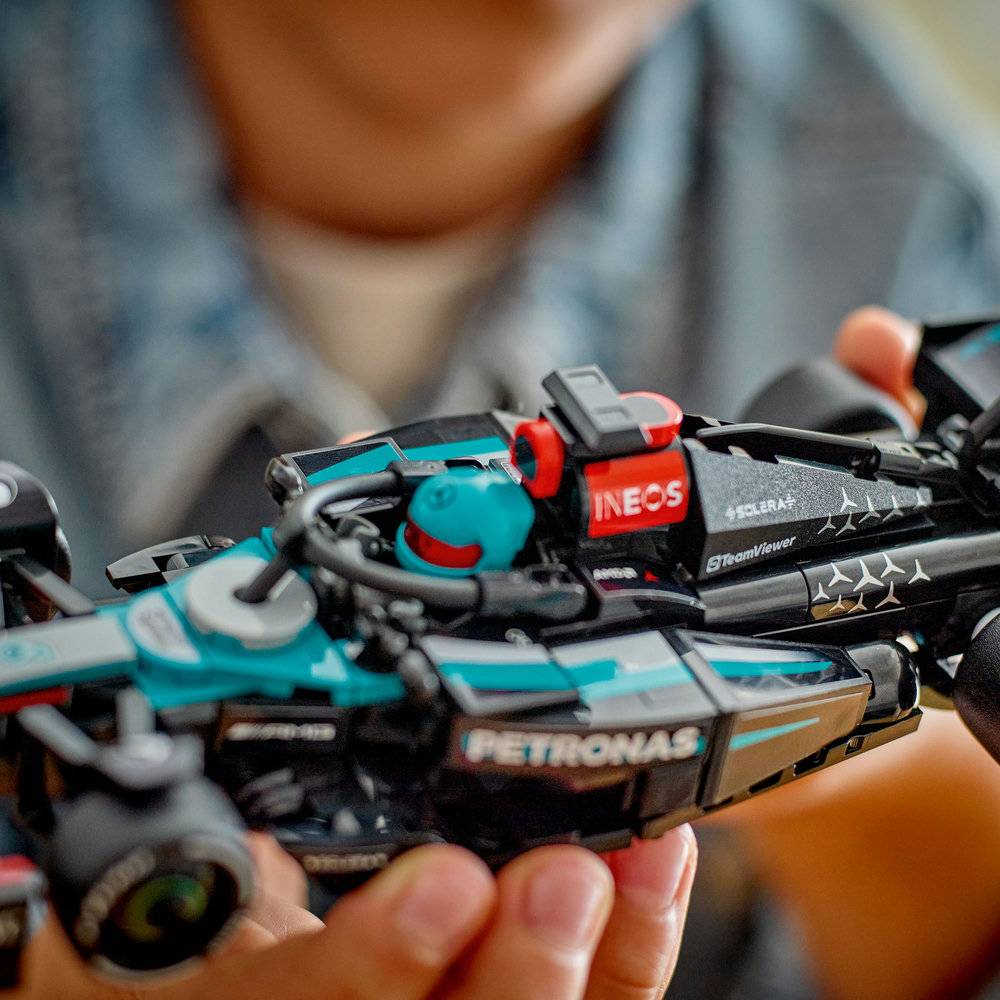 LEGO Speed ​​​​Champions: Mercedes-AMG F1® W15 | A partir de 10 años | 267 piezas | Artículo 77244