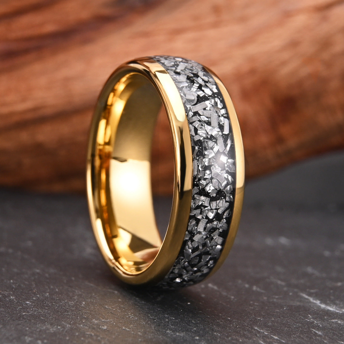 Anillo de meteorito con incrustaciones de acero de tungsteno