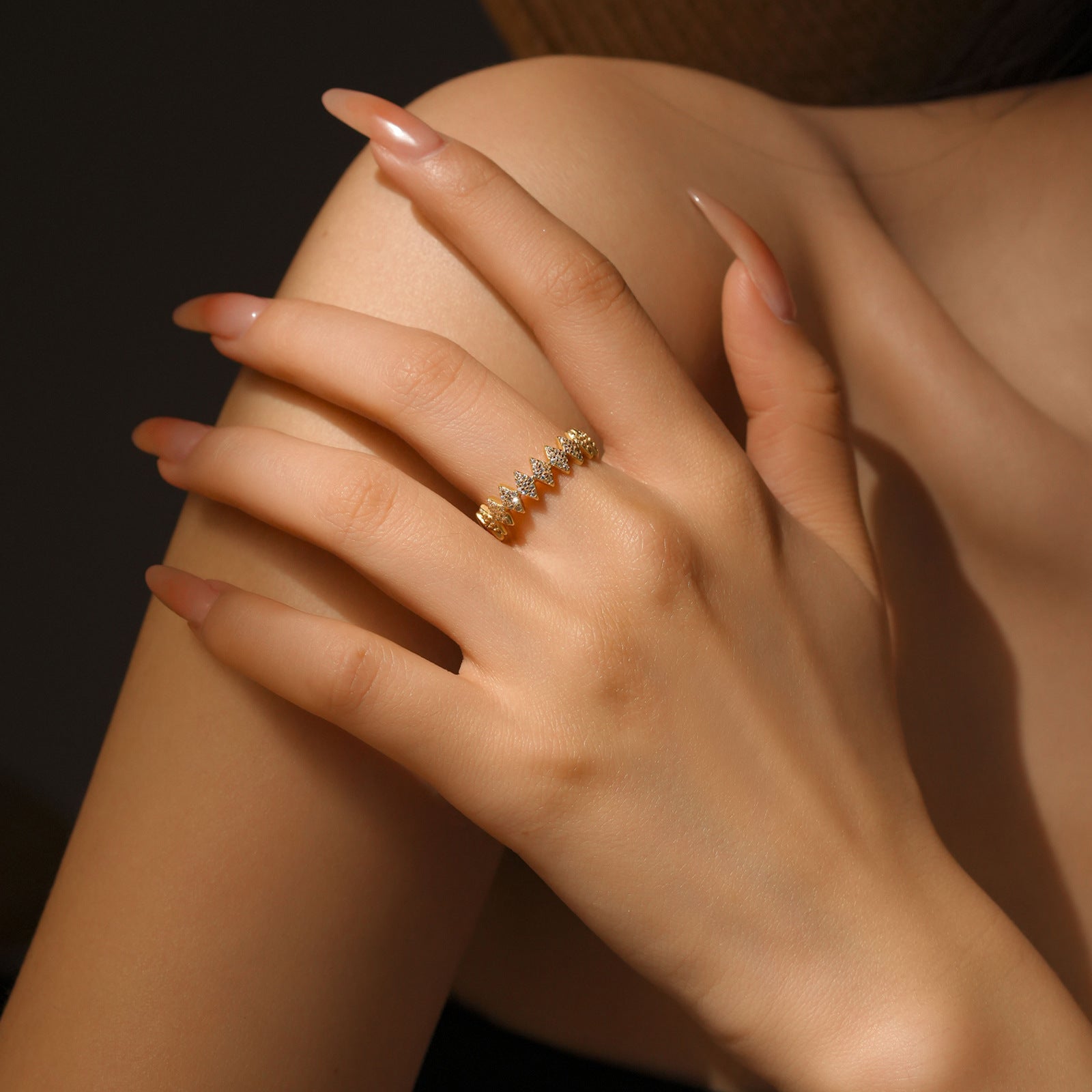 Anel Geométrico com Zircónia