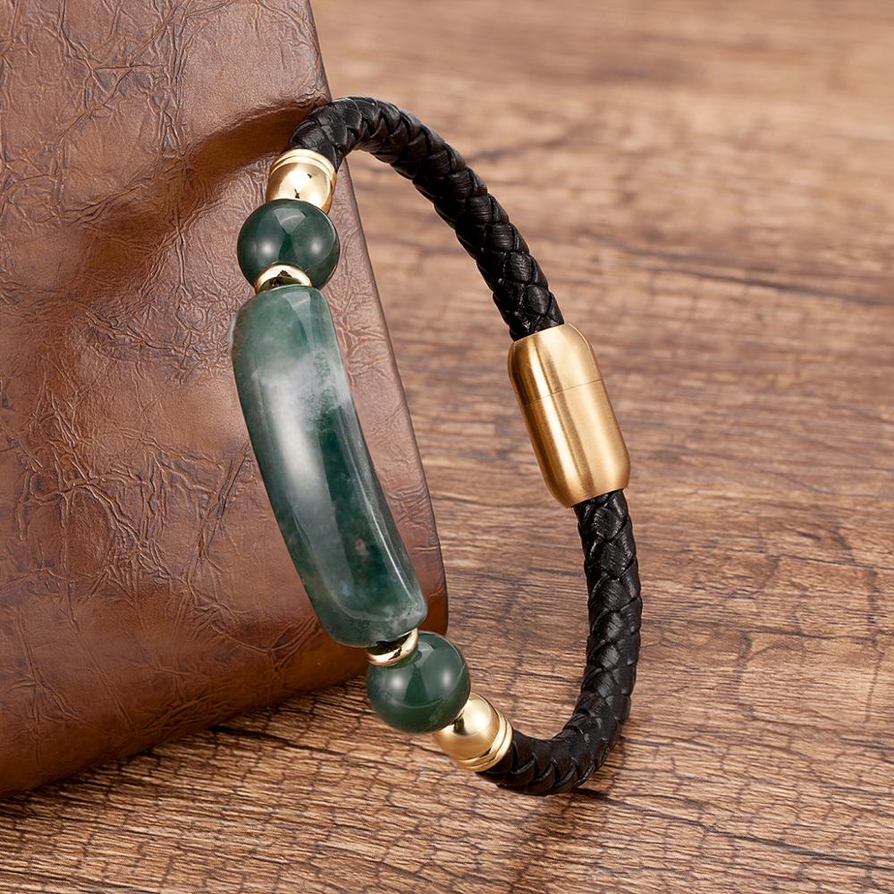 Leather bracelet with natural stone.