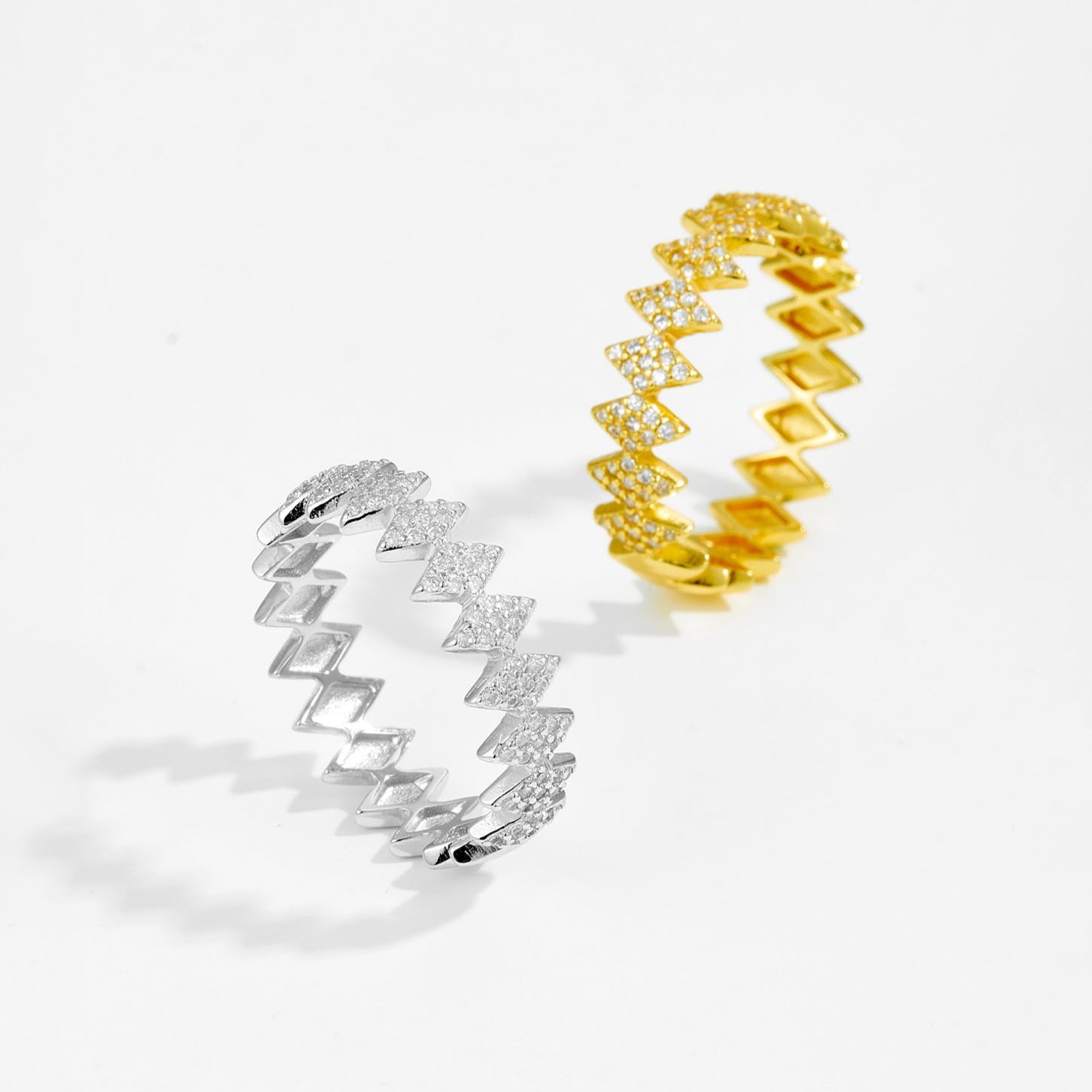 Anel Geométrico com Zircónia