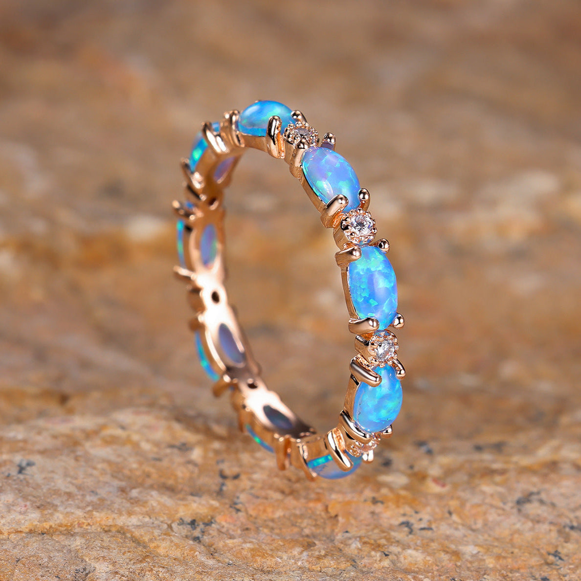 Anel com Cristais de Opala e Zircónias