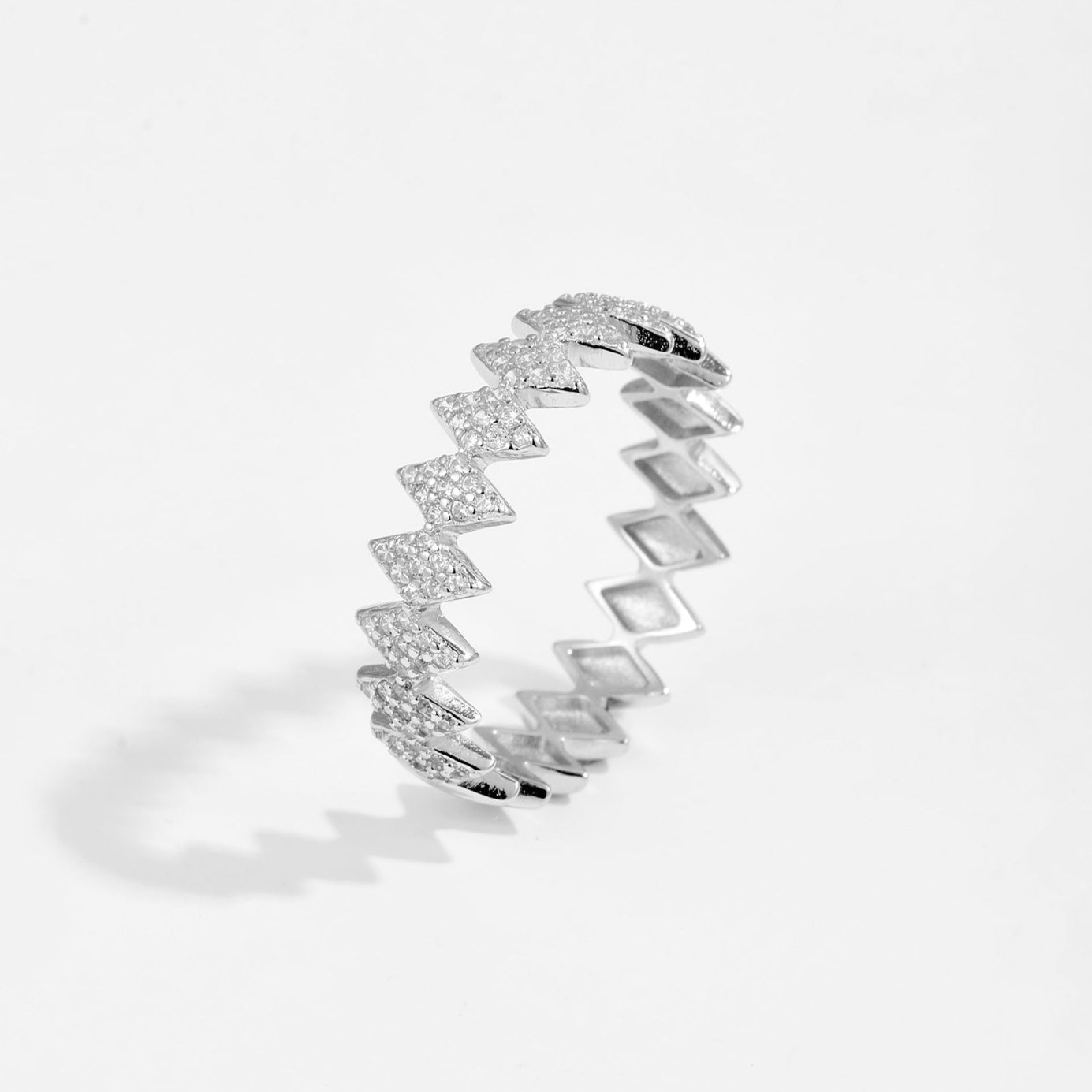 Anel Geométrico com Zircónia