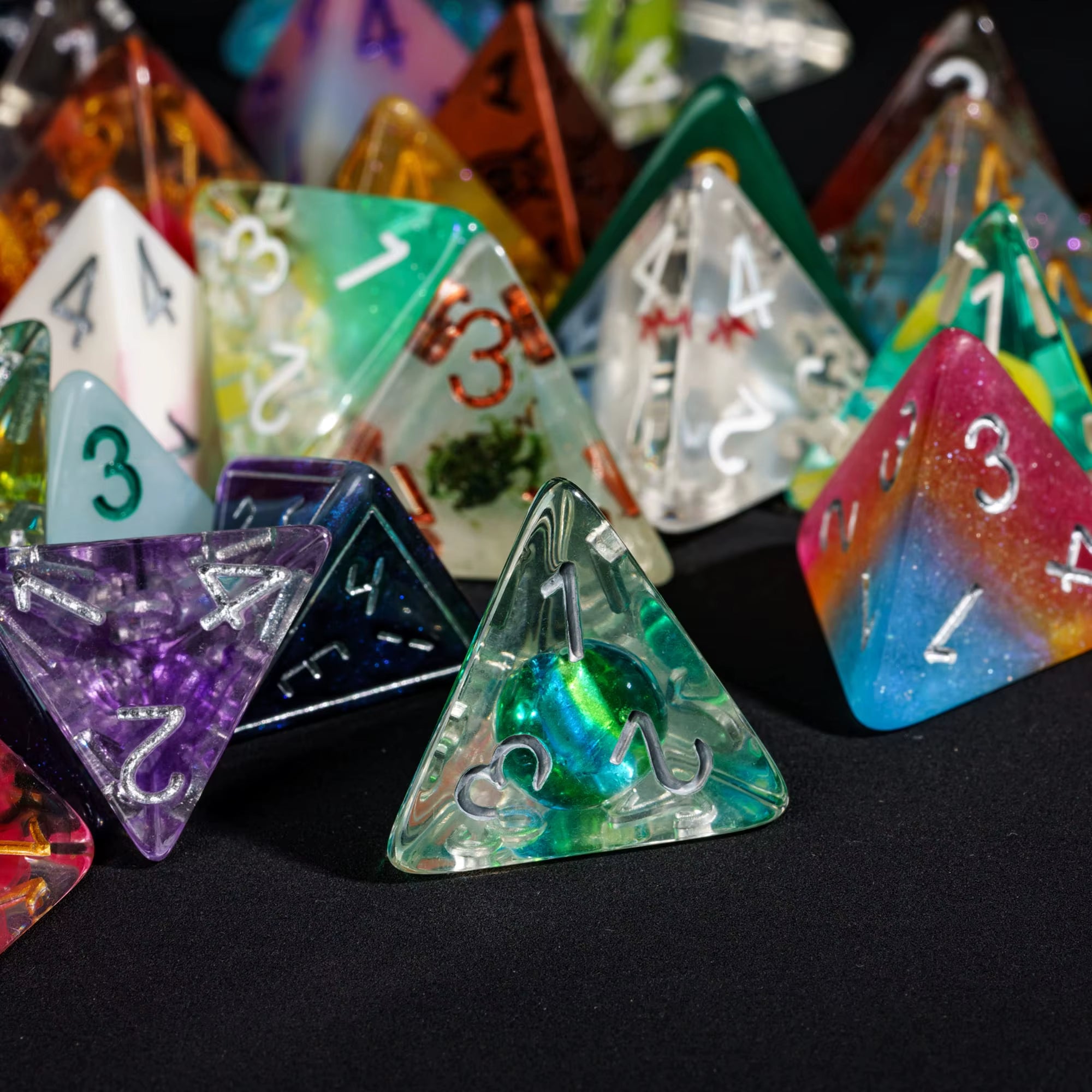 7Pcs/Set DND Random Color Dice Bulk D4 D6 D8 D10 D% D12 D20 Polyhedral Dice for Role Playing Board Games D&D Tabletop RPG