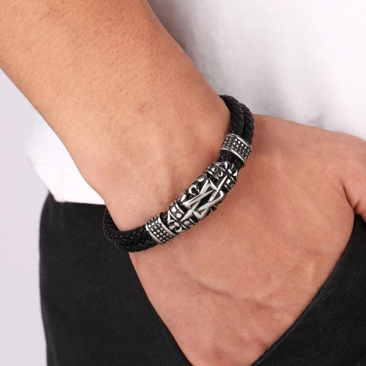 Pulseira de Couro e Aço Inoxidável