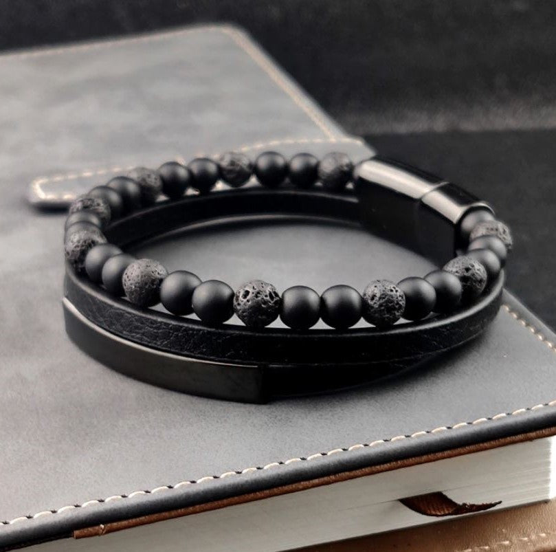 Leather bracelet with natural stone.