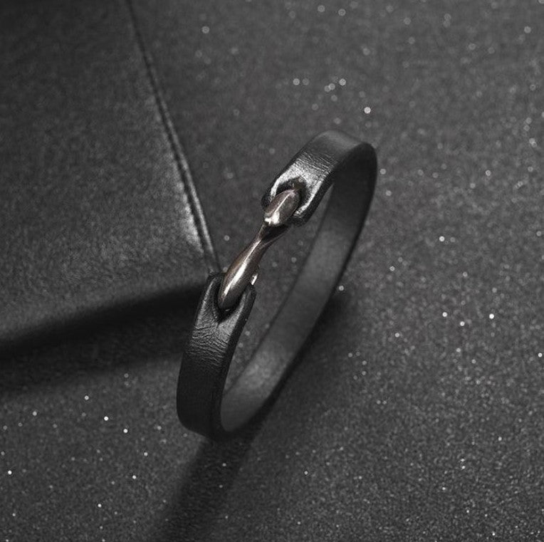 Pulseira de Couro e Aço Inoxidável