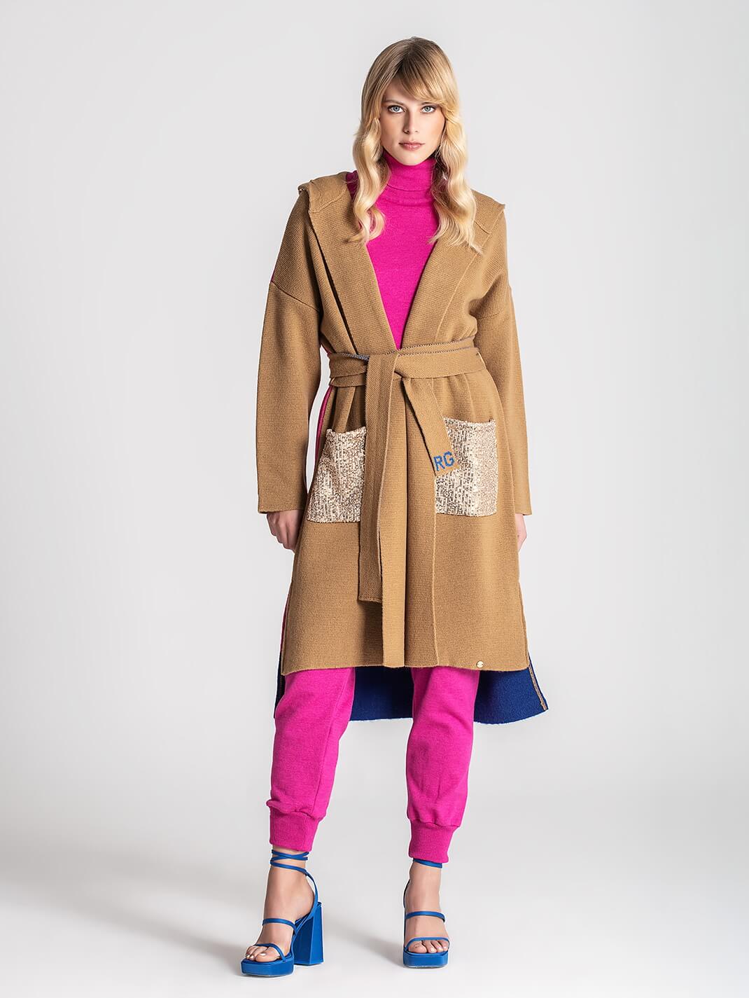 CASACO COMPRIDO COM LANTEJOULAS