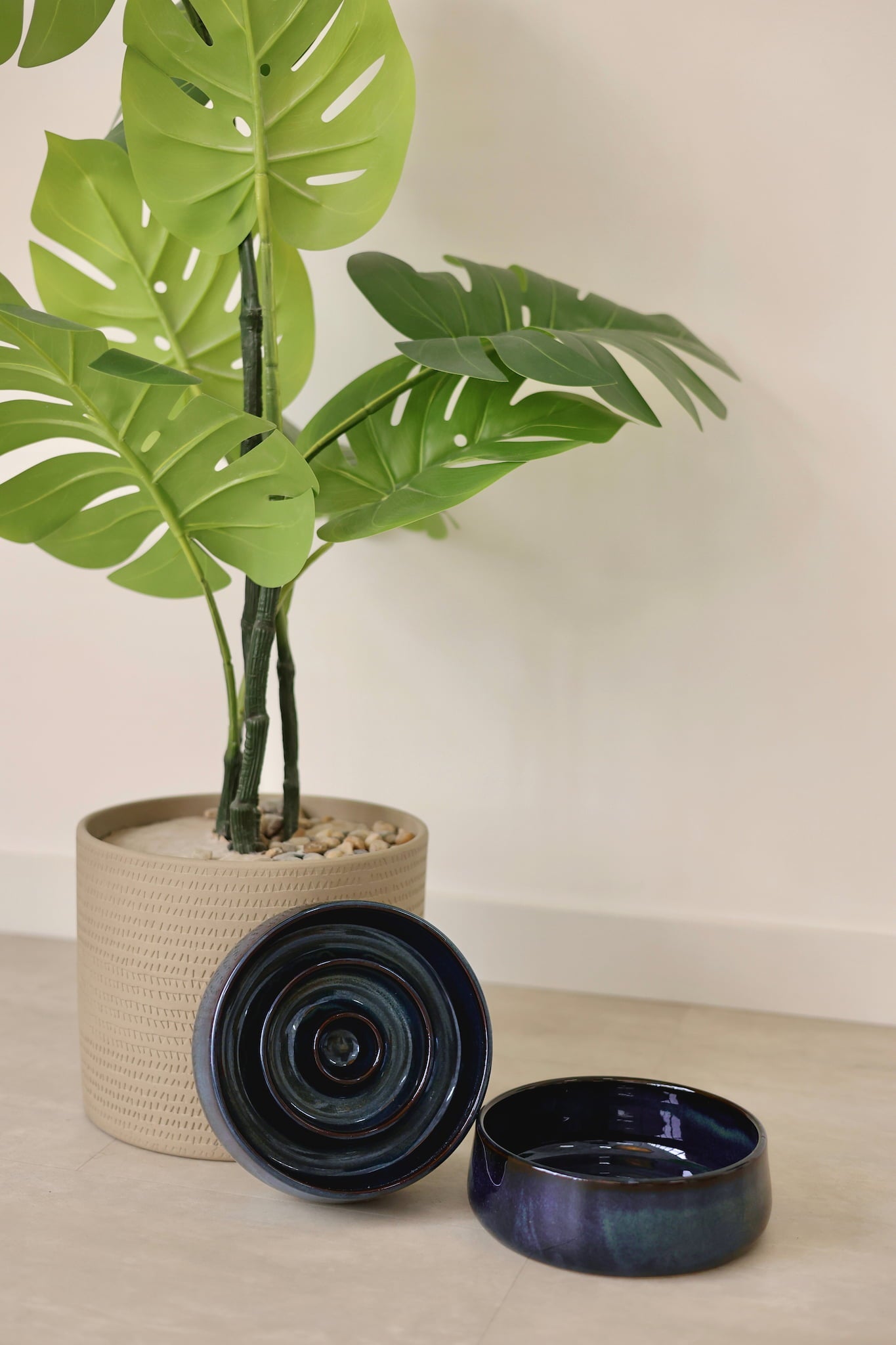 Ceramic Slow Feed Bowl "Cosmic Blue"