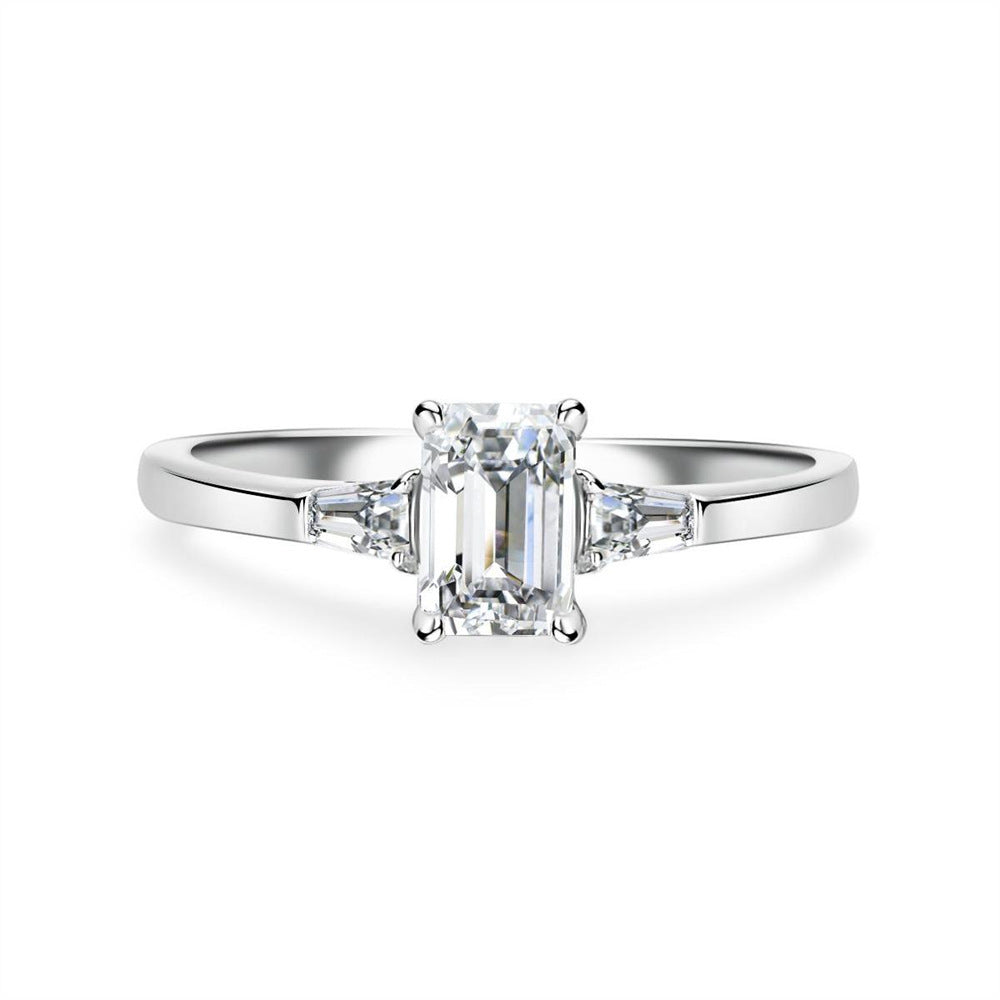 Glamour Ring with Cubic Zirconia
