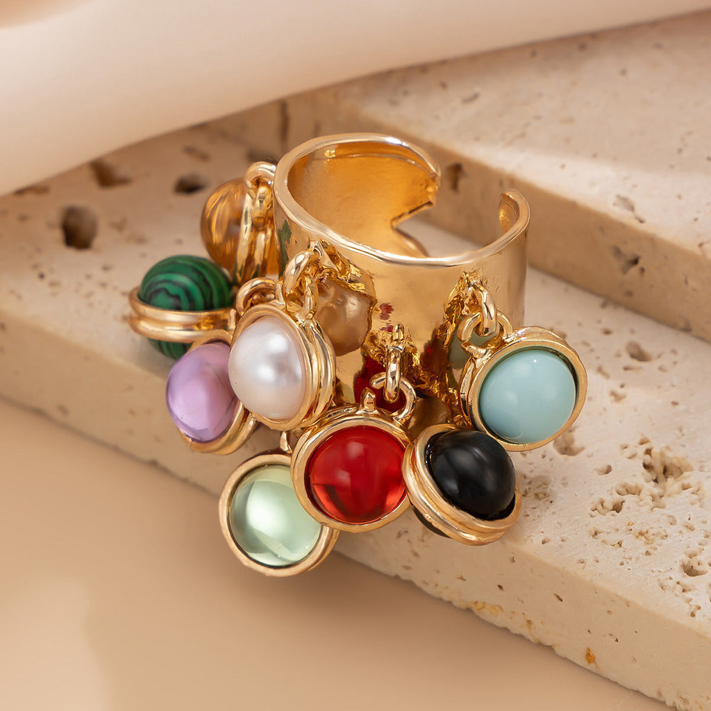 Anillo de borla con piedra natural