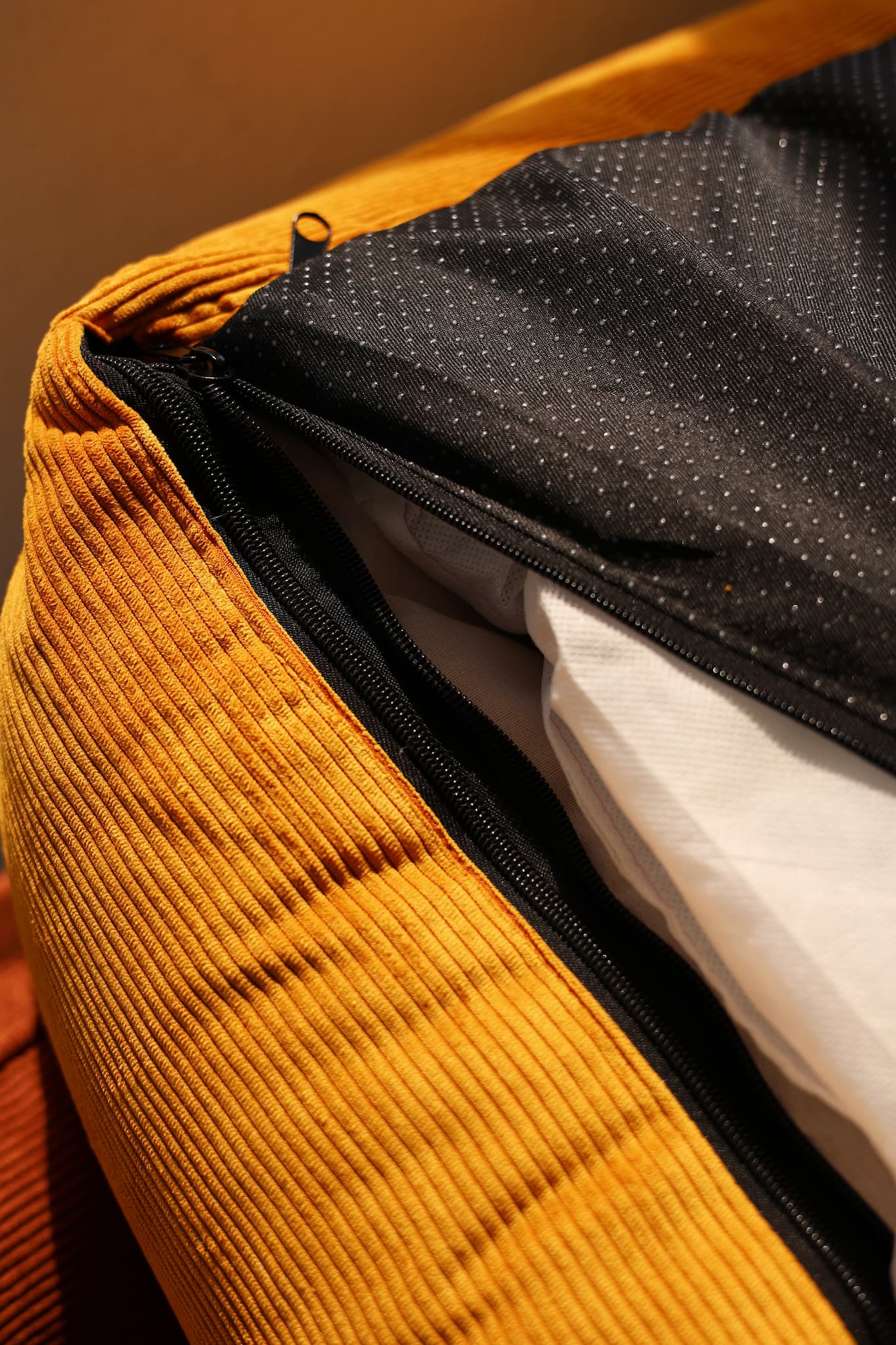 Zipped Couch Dog Bed CORY by FOFFINY