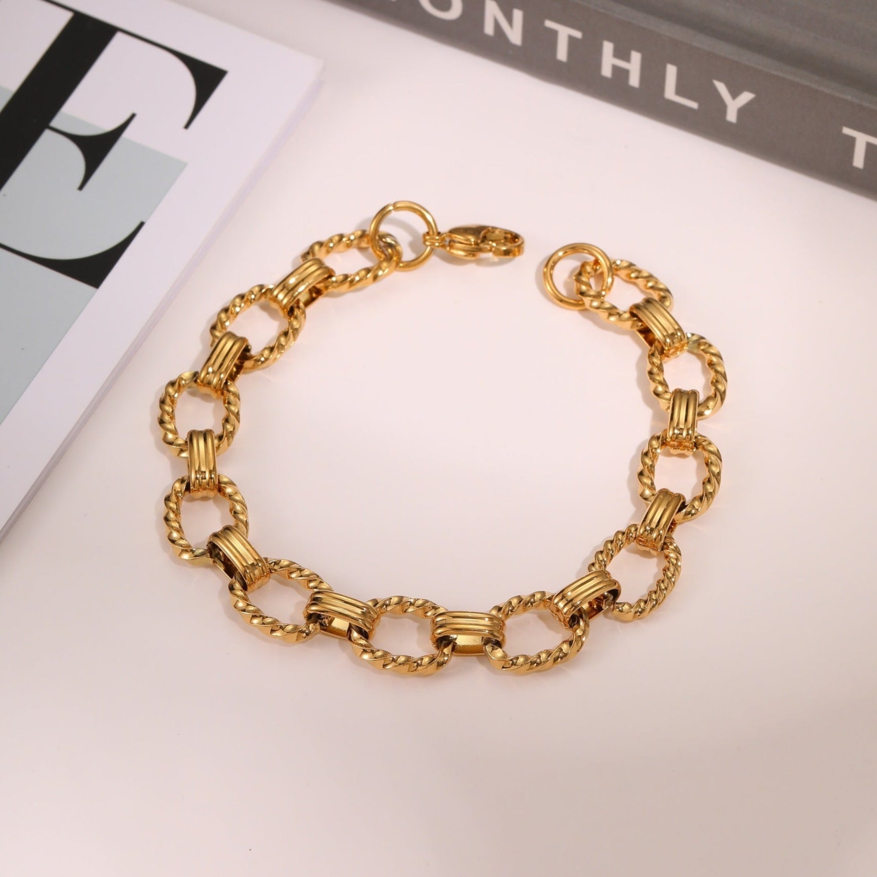 Twisted Link Bracelet in Stainless Steel