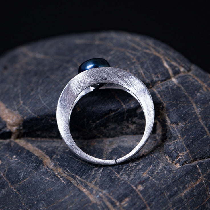 Simple Ring with Pearl