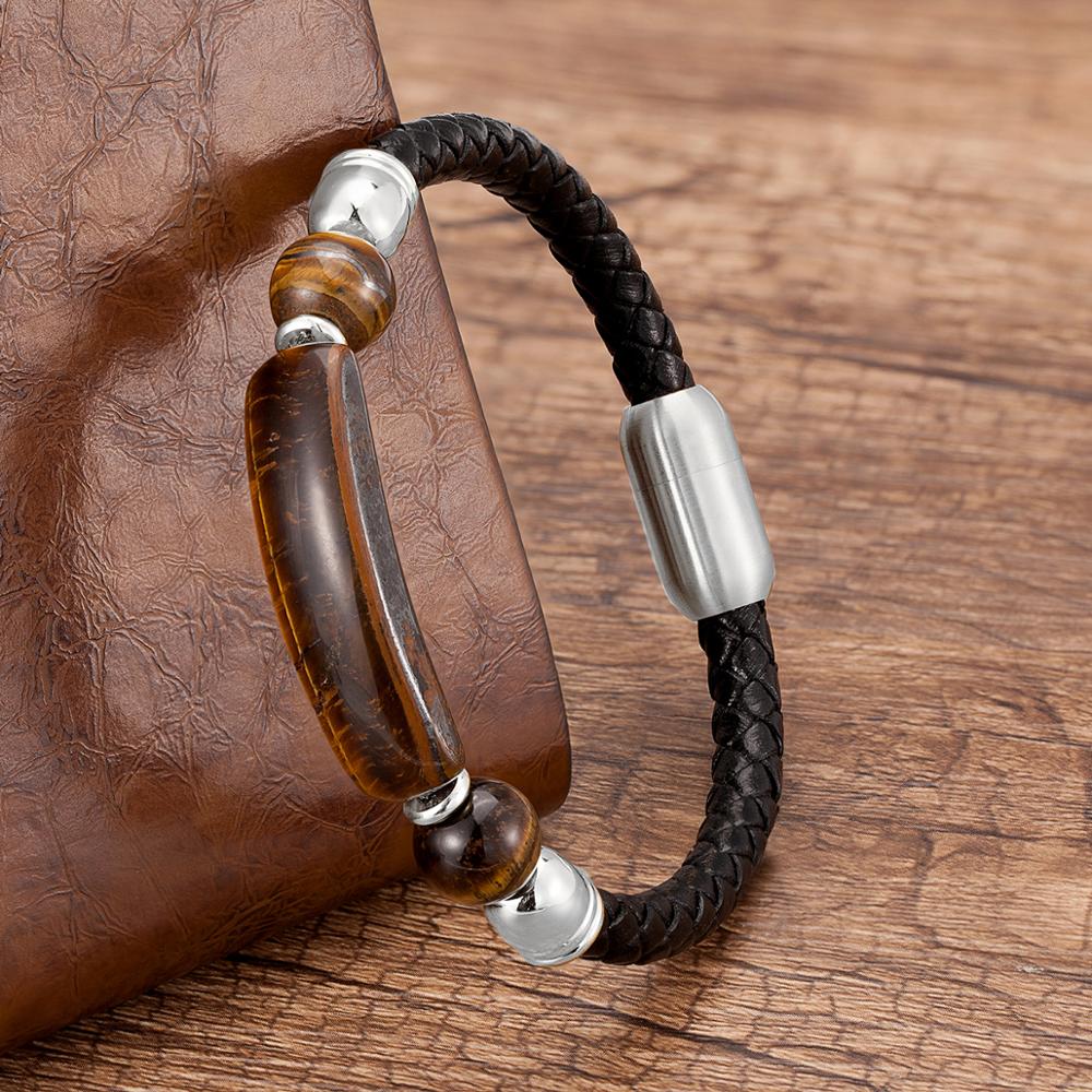 Leather bracelet with natural stone.