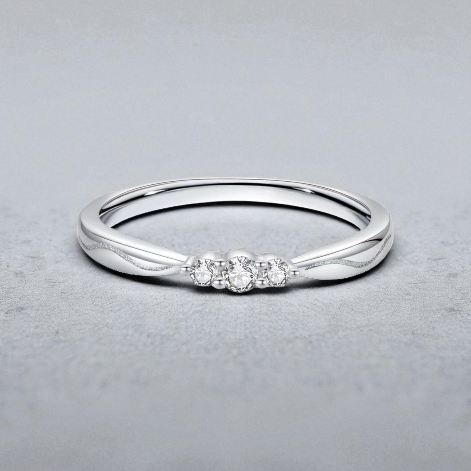 Minimalist Ring with Cubic Zirconia