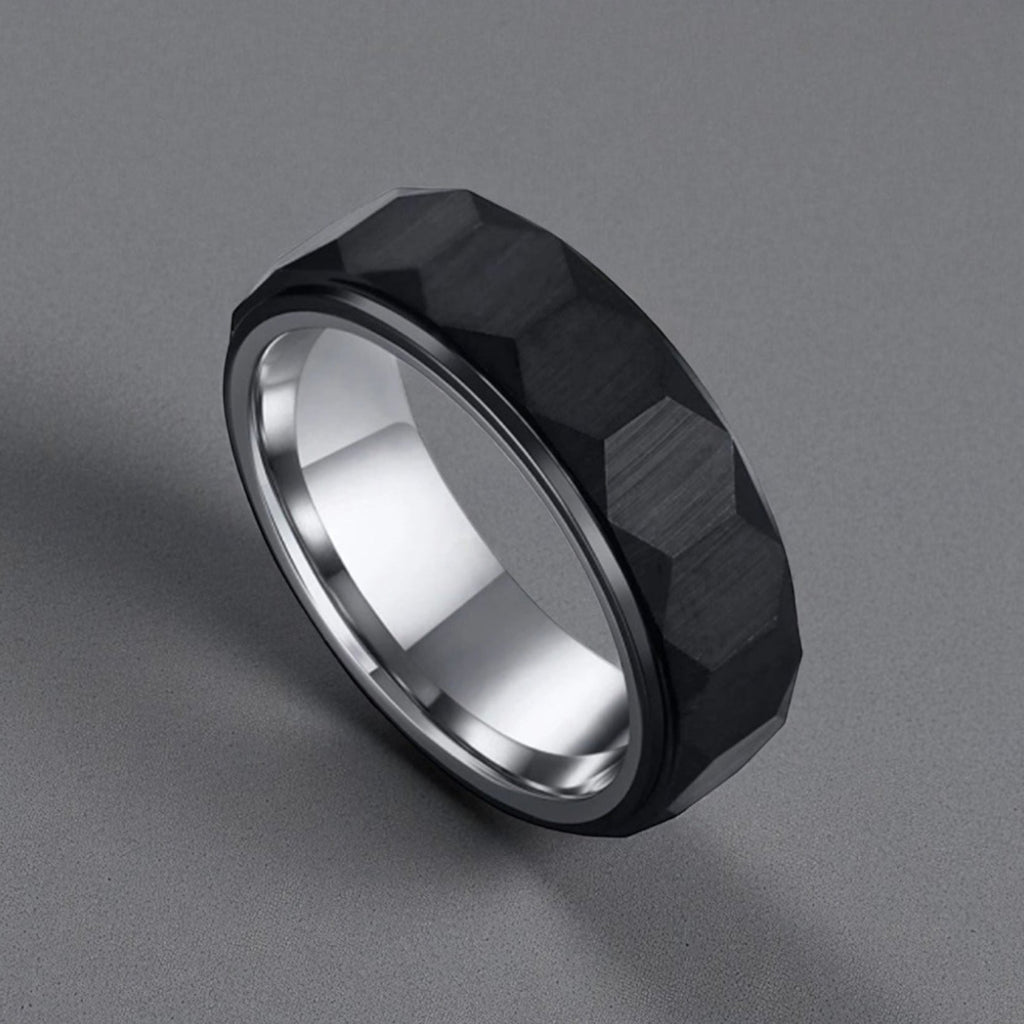 Anel Facetado em Aço de Tungsténio Escovado